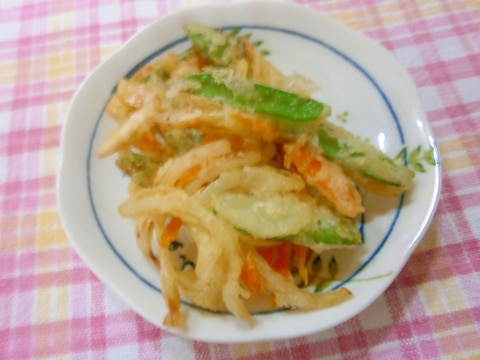 カラッと揚がるコツ！野菜のかき揚げ